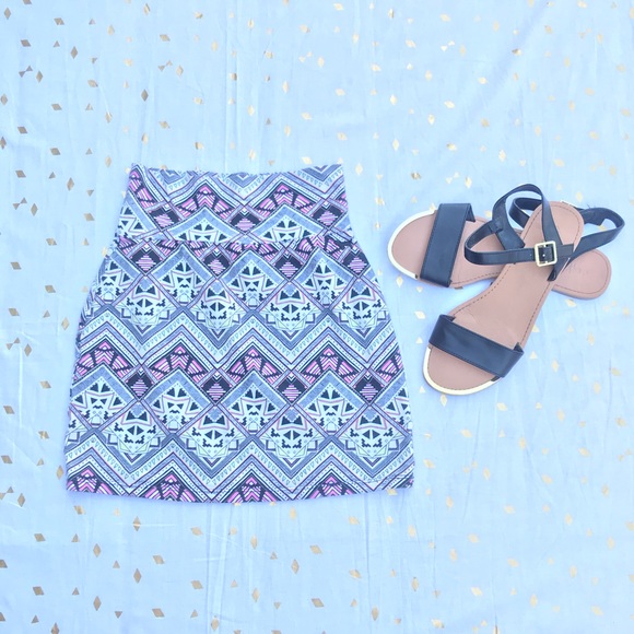 PINK Victoria's Secret Dresses & Skirts - VS Pink Boho / Aztec Print Mini Skirt S